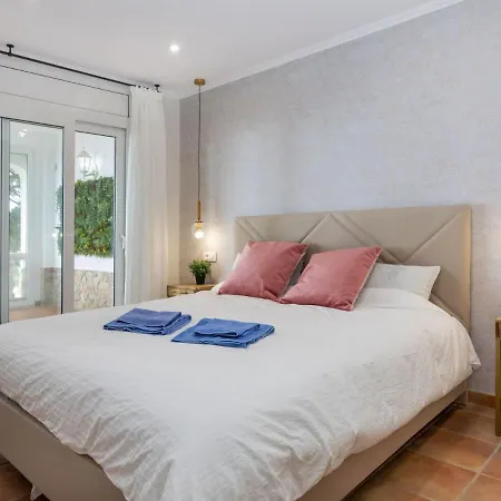 Panorama-1 By Interhome Willa